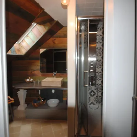 Le Grand Logis - -